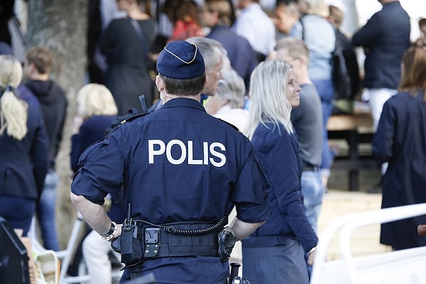 Polis i Almedalen